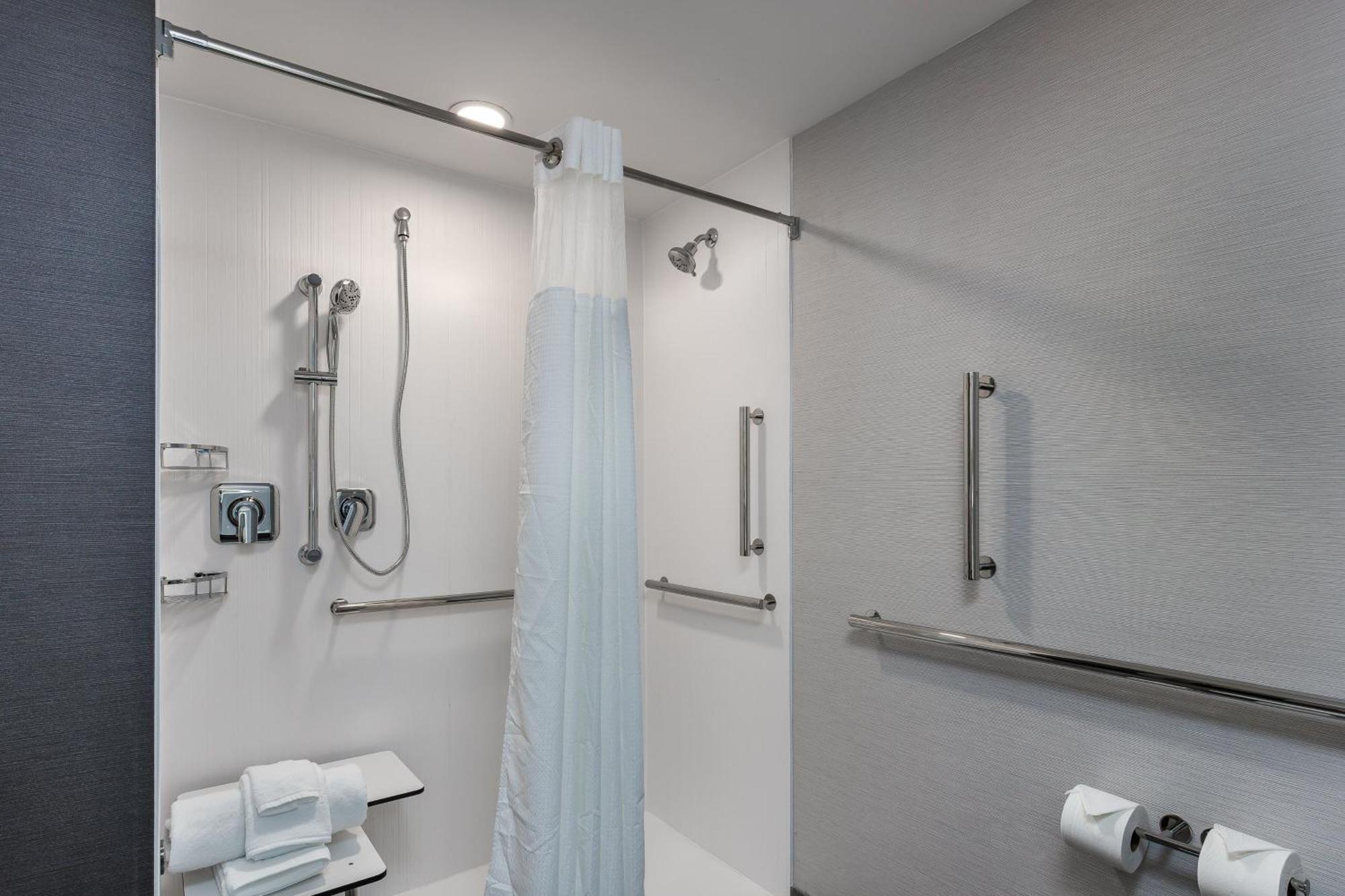 Courtyard By Marriott Pensacola I-10 West Hotell Exteriör bild