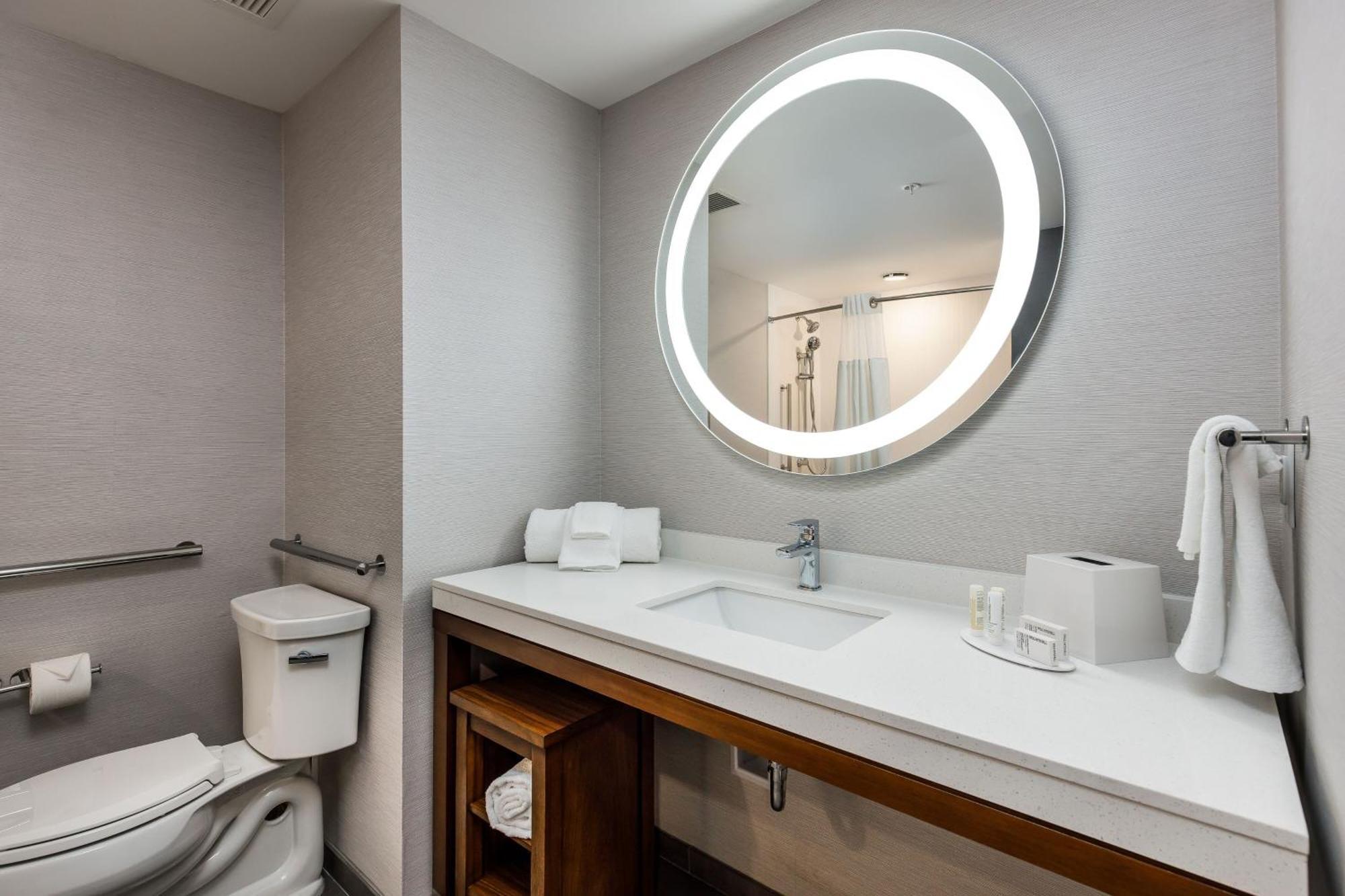 Courtyard By Marriott Pensacola I-10 West Hotell Exteriör bild
