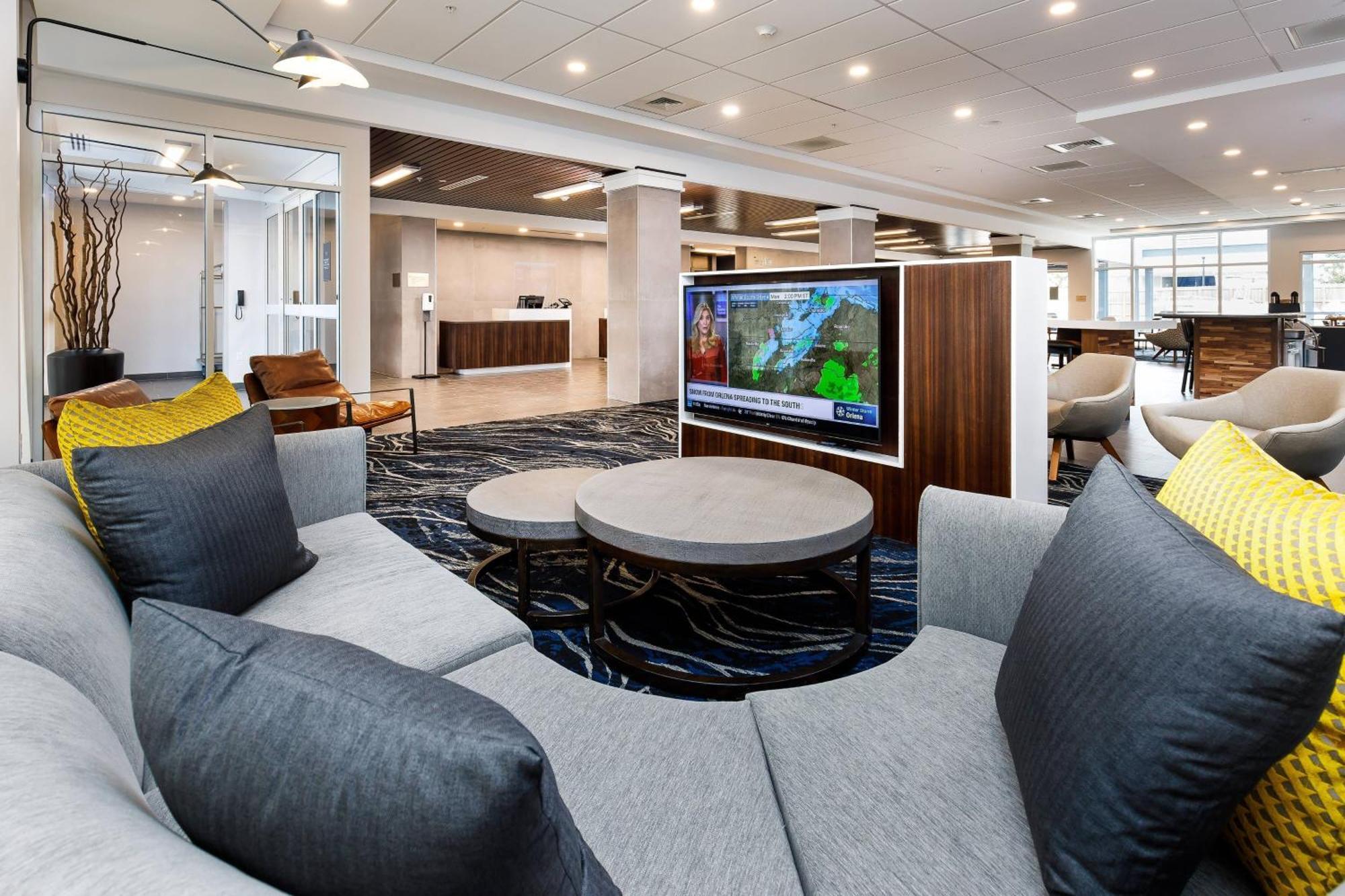 Courtyard By Marriott Pensacola I-10 West Hotell Exteriör bild
