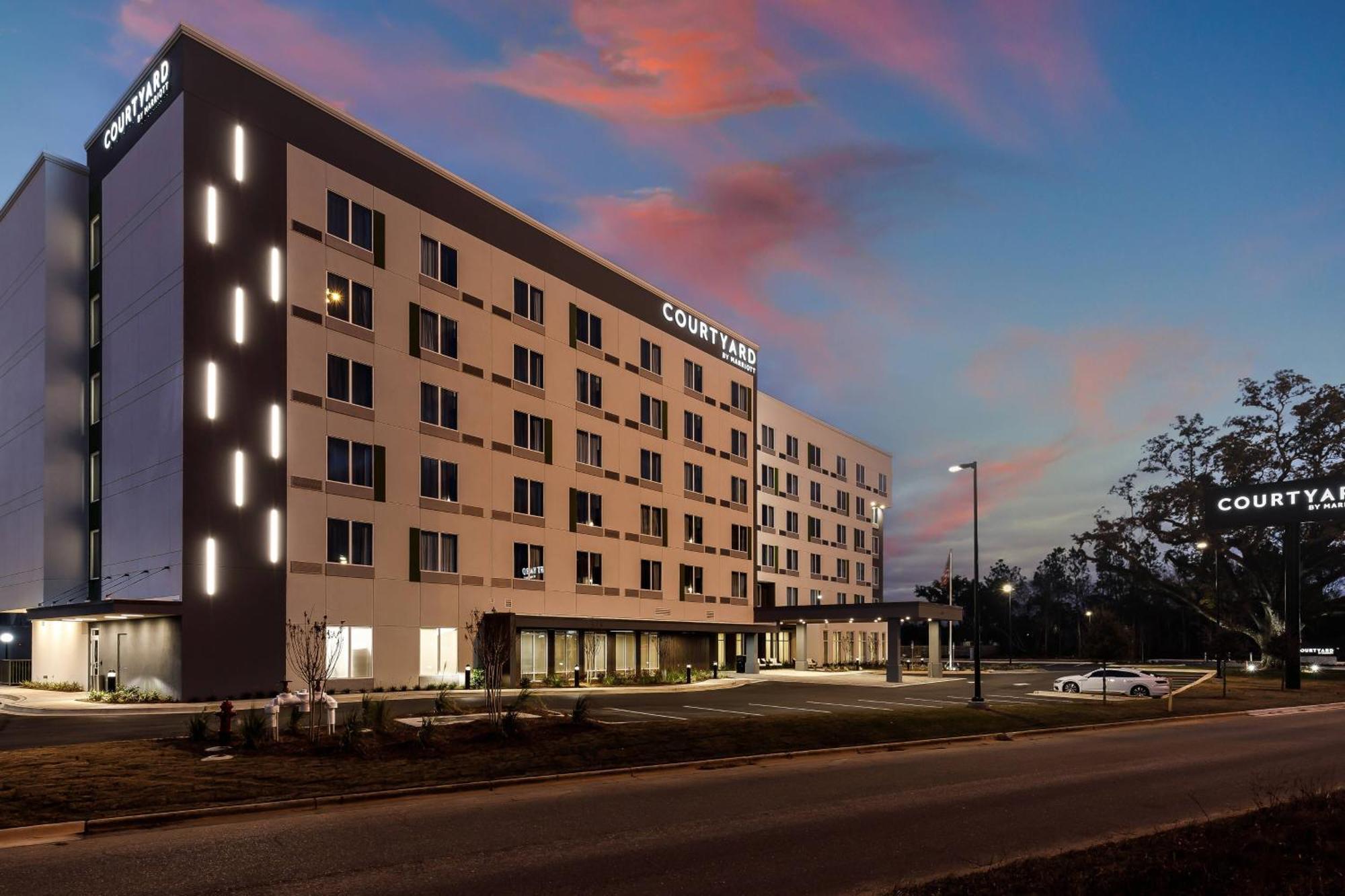 Courtyard By Marriott Pensacola I-10 West Hotell Exteriör bild