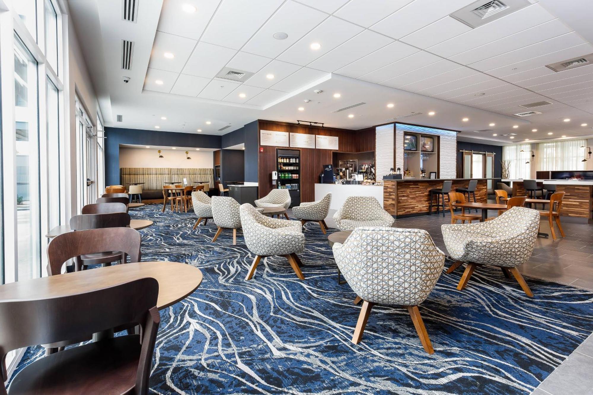 Courtyard By Marriott Pensacola I-10 West Hotell Exteriör bild